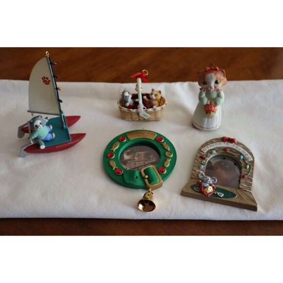 Lot Of 5 Hallmark Cat Kitty Feline Ornaments Picture Frame Sail Boat Basket - Picture 15 of 15